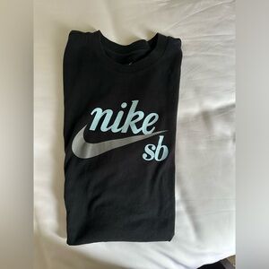 Men’s Nike SB t shirt